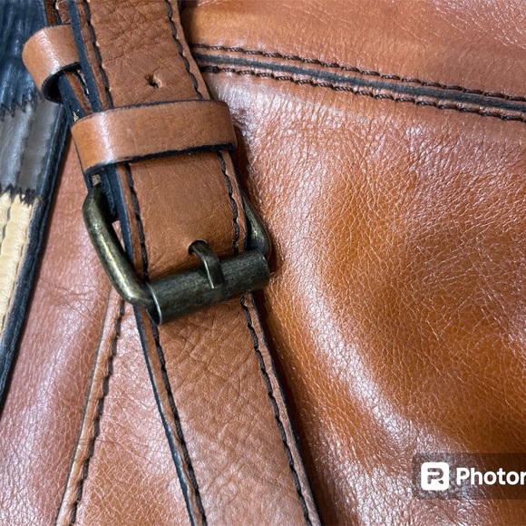 Patricia Nash Patchwork Armeno Leather Messenger Crossbody. - Picture 8 of 9